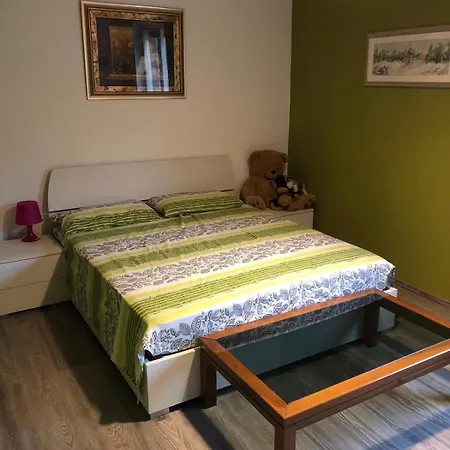 Lakes Of Fusine Three Border Area Apartment Fusine in Valromana